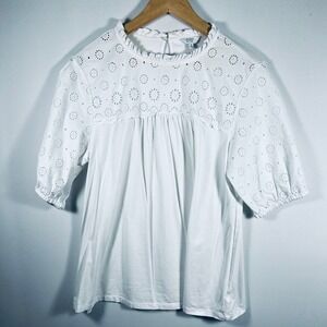 Crown‎ and Ivy White Eyelet Top Medium